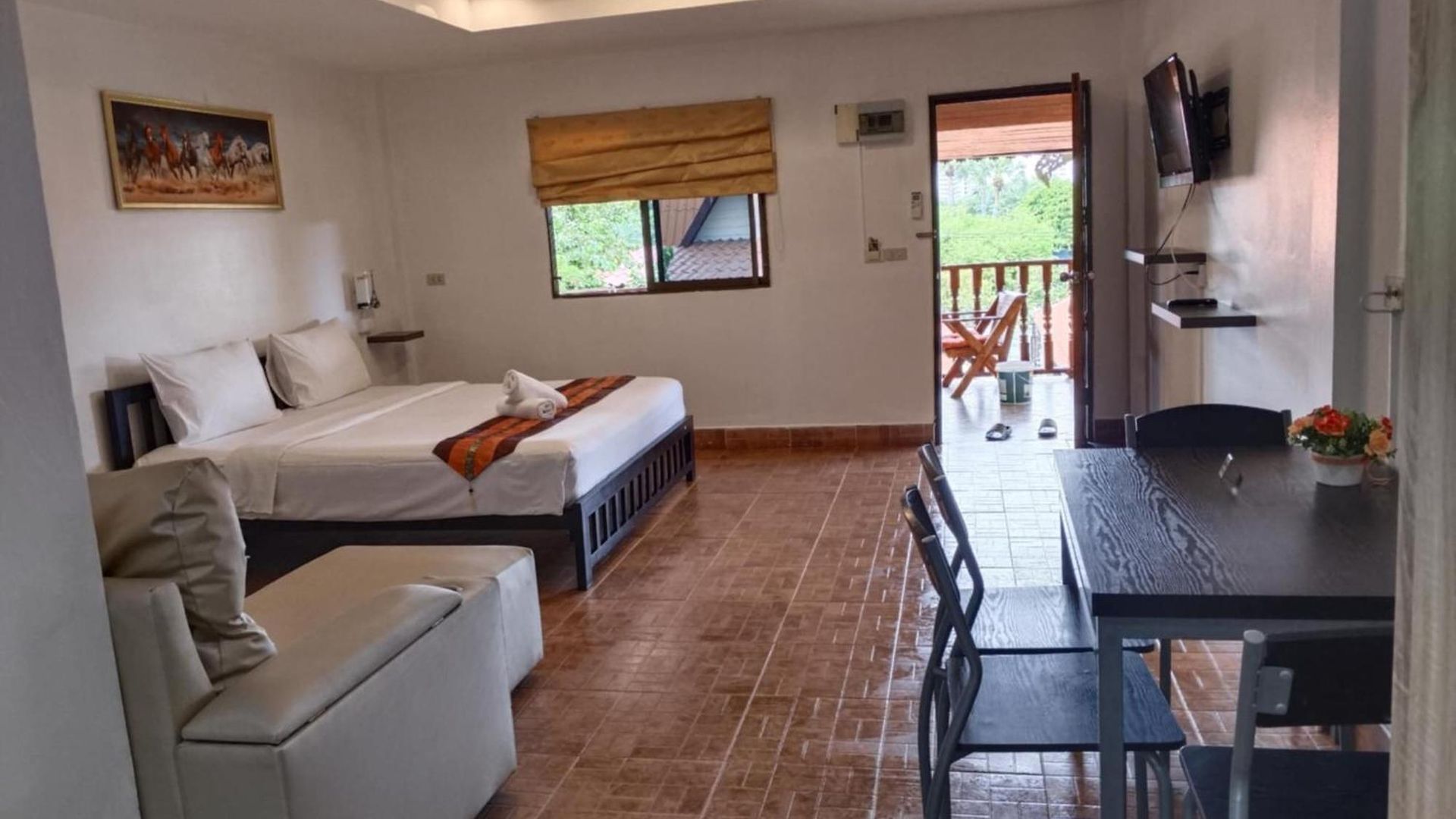 บ้านพัก Phratamnak & - 100 Mtr From The Pattaya