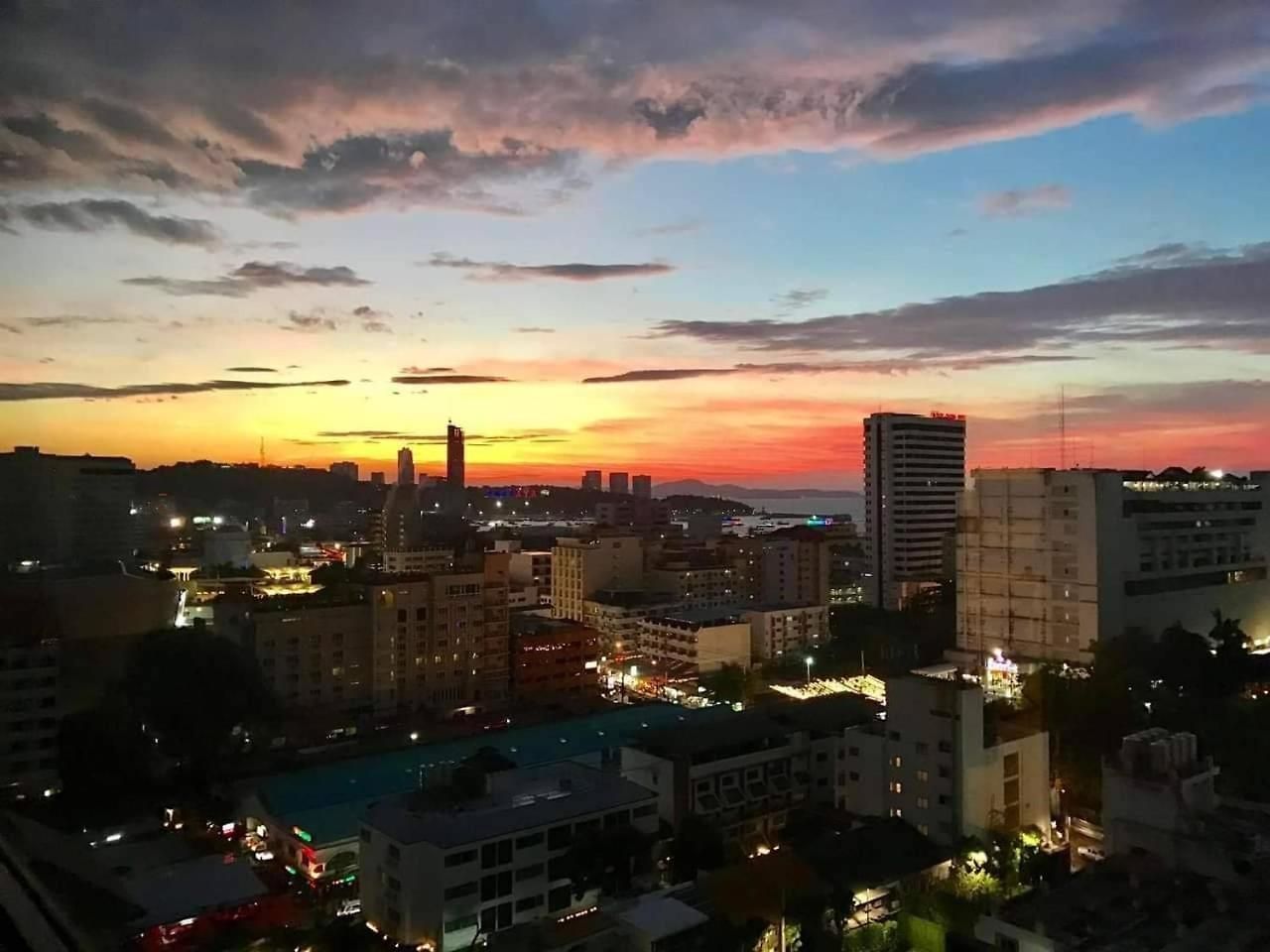 Apartment High Floor Sea View At The Base By 888