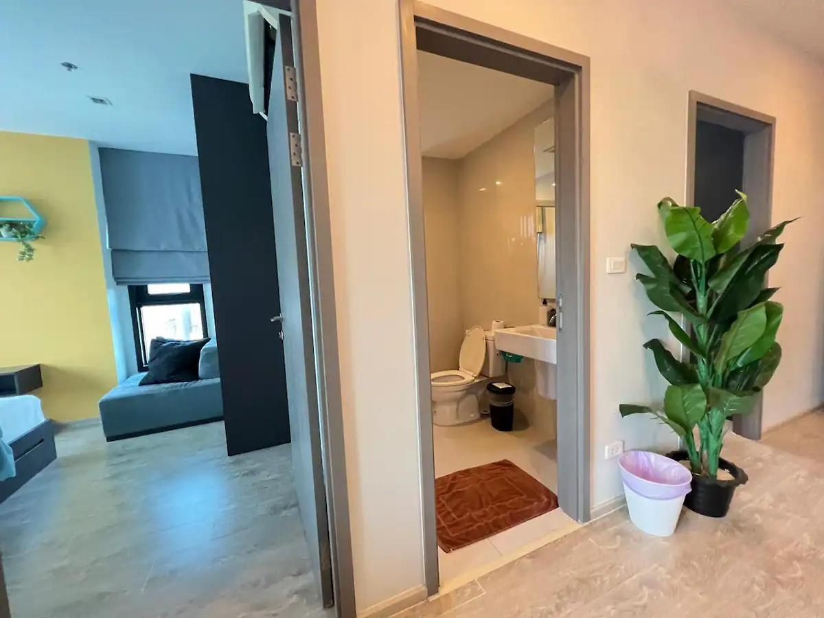 อพาร์ทเม้น Downtown Lux Fun 2bedroom Rooftop Pool #tbb6575 *