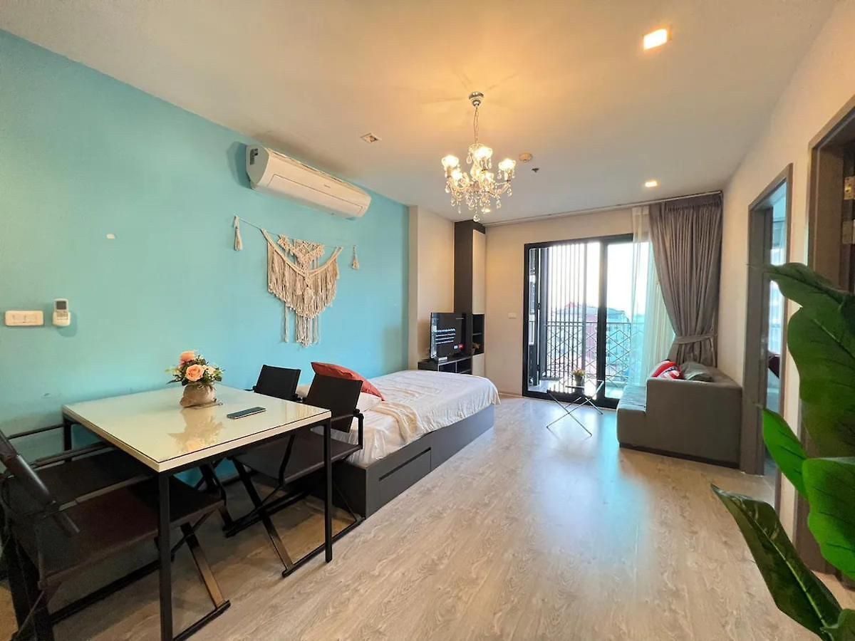 อพาร์ทเม้น Downtown Lux Fun 2bedroom Rooftop Pool #tbb6575 *