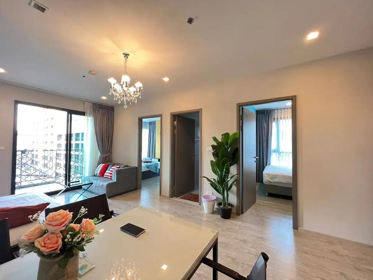 Downtown Lux Fun 2bedroom Rooftop Pool #tbb6575 อพาร์ทเม้น