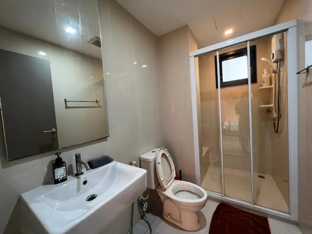 Downtown Lux Fun 2bedroom Rooftop Pool #tbb6032 * Pattaya