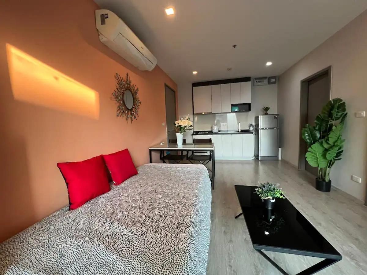 Downtown Lux Fun 2bedroom Rooftop Pool #tbb6032 * Pattaya