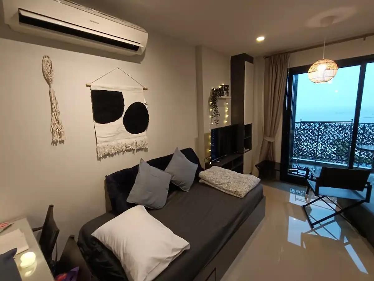 Downtown Lux Fun 2bdr Seaview High Floor #taa49325 * Pattaya