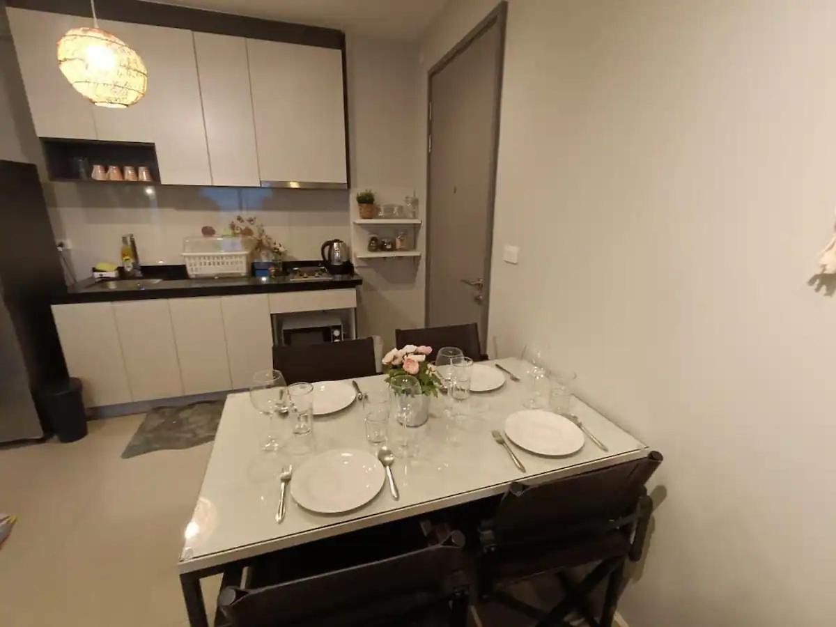 Downtown Lux Fun 2bdr Seaview High Floor #taa49325 Pattaya