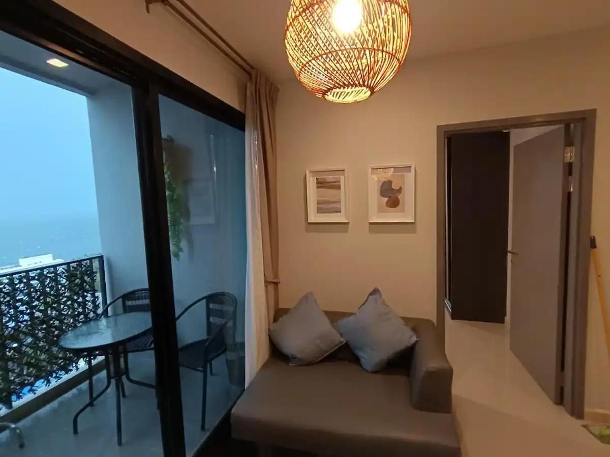อพาร์ทเม้น Downtown Lux Fun 2bdr Seaview High Floor #taa49325 Pattaya