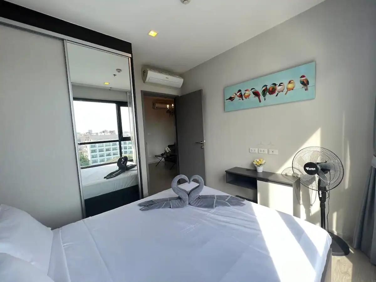 Downtown Lux Fun Rooftop Pool #ta1077 อพาร์ทเม้น Pattaya