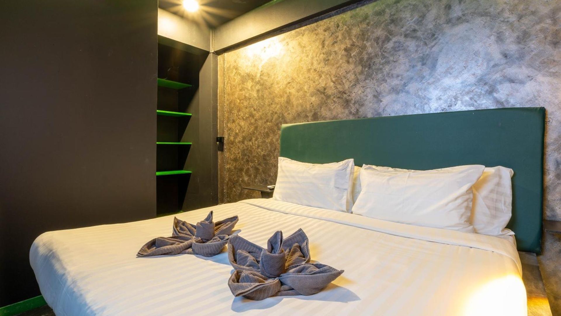 Apartment The Jungle Khophai Center 5 Bedroom Pattaya