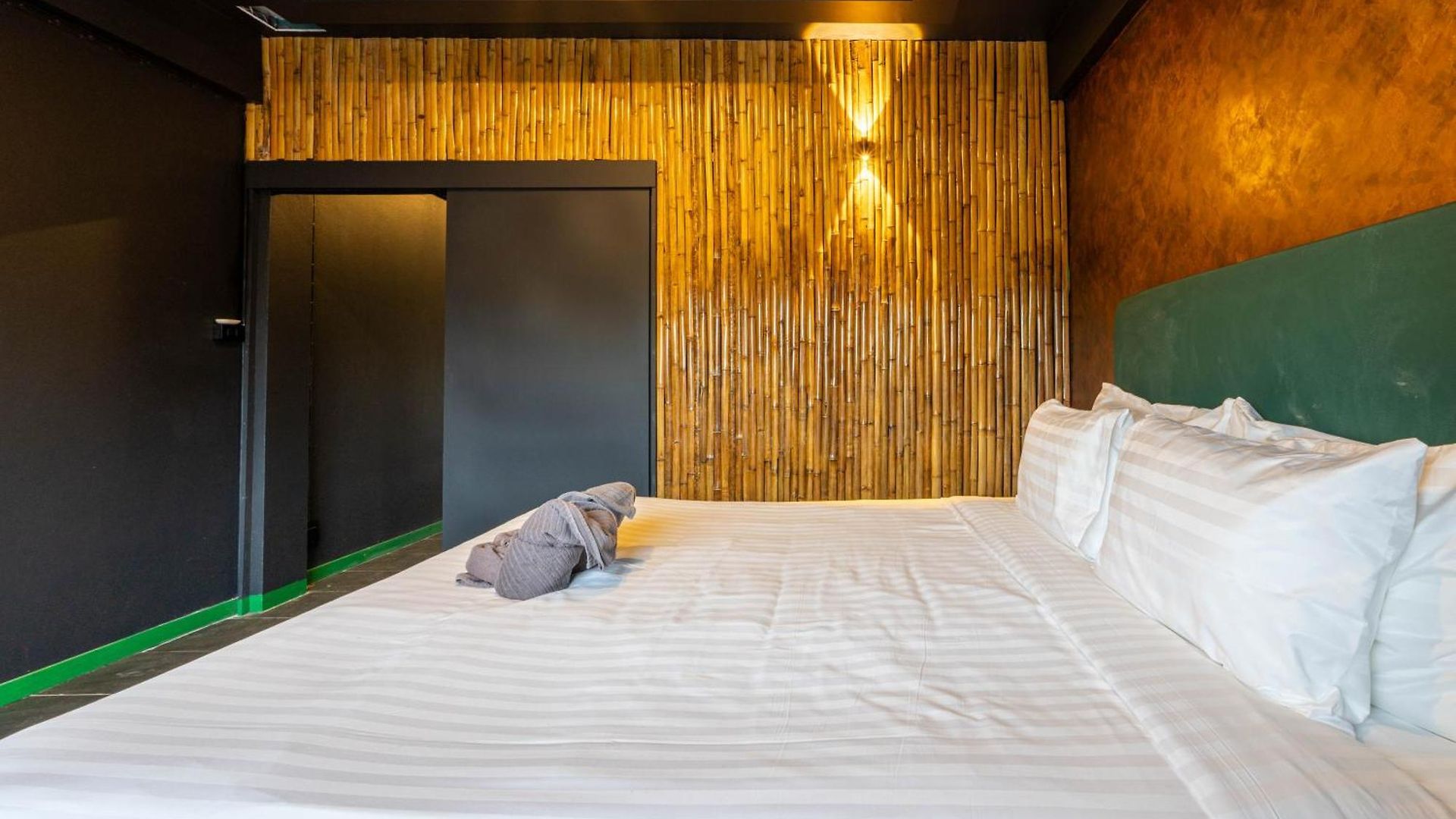 Apartment The Jungle Khophai Center 5 Bedroom Pattaya