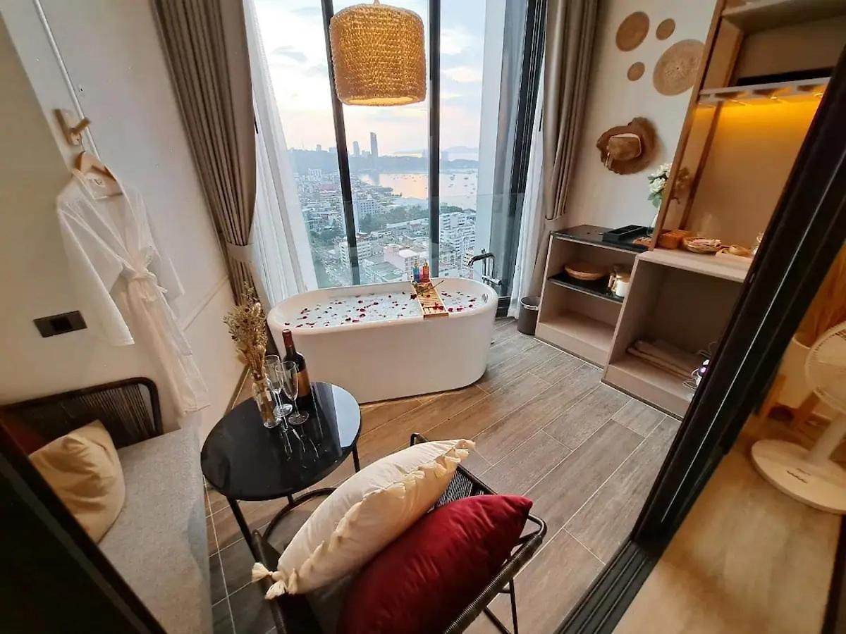 Floor Intimate Pleasure The Nestsuite#e92 Apartment *