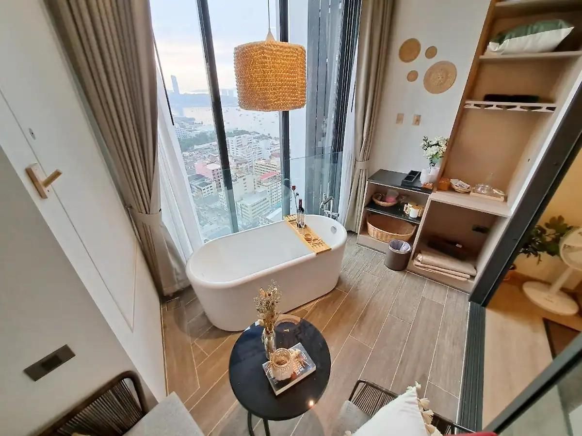 Floor Intimate Pleasure The Nestsuite#e92