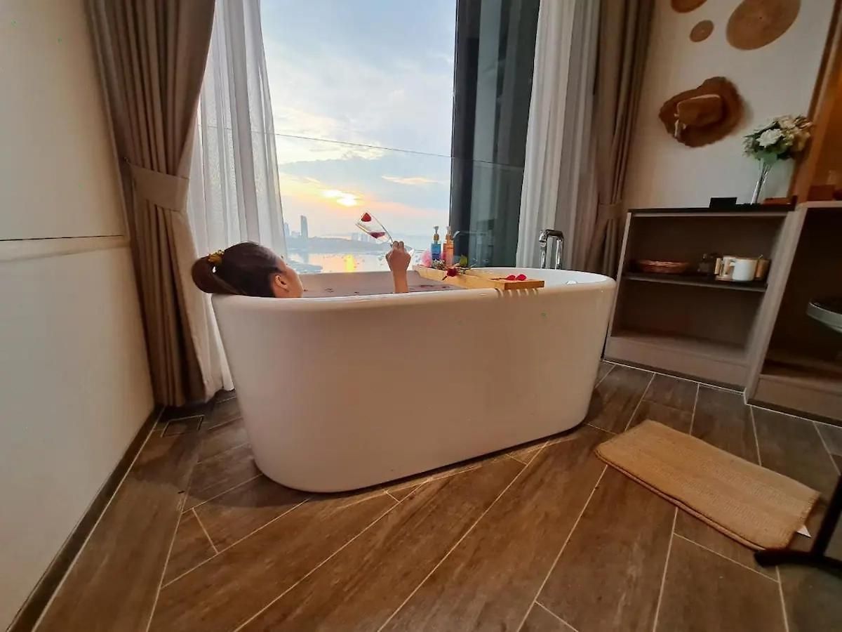 Floor Intimate Pleasure The Nestsuite#e92