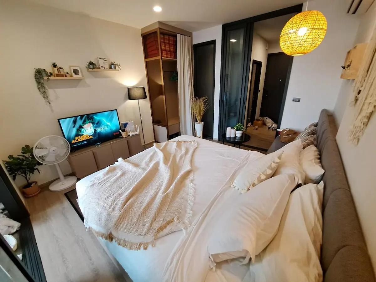 Apartment Floor Intimate Pleasure The Nestsuite#e92