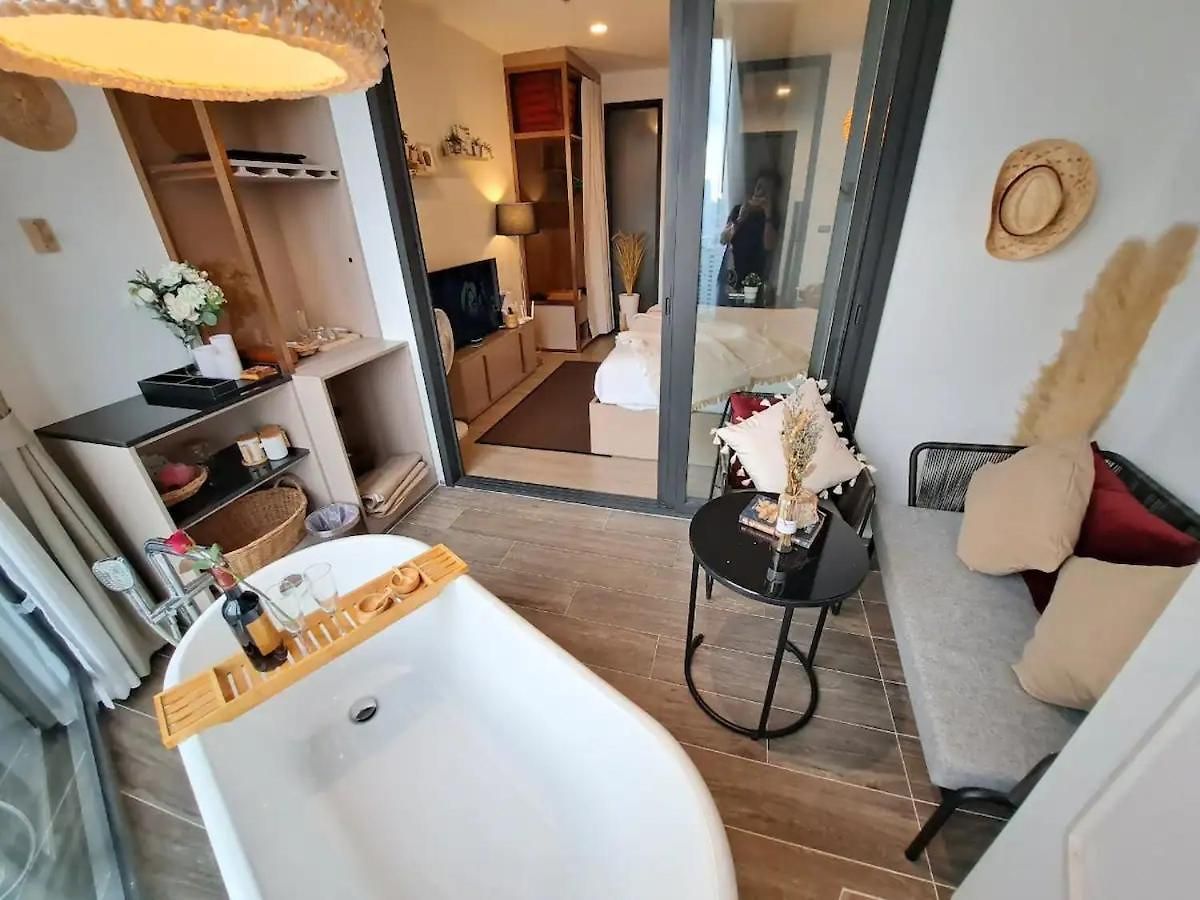 Floor Intimate Pleasure The Nestsuite#e92 Apartment
