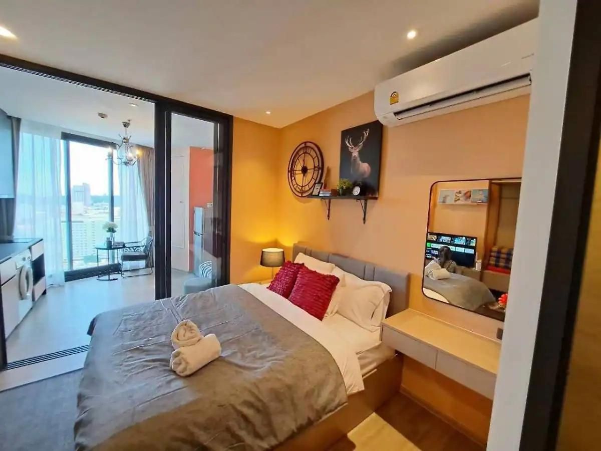 อพาร์ทเม้น Downtown Chic High Floor& Seaview #en58028