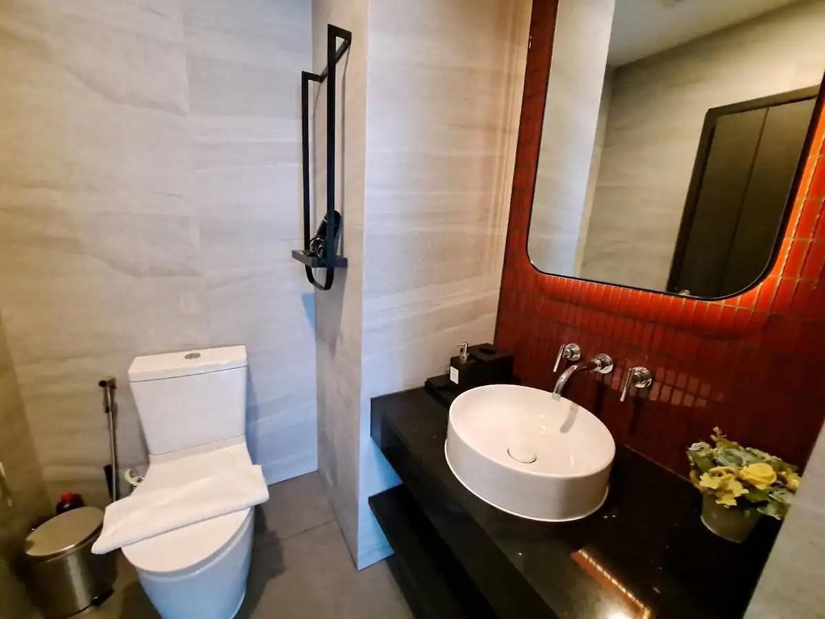 Downtown Chic Rooftop Pool #en34118 Pattaya