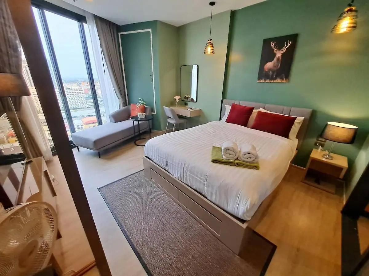 อพาร์ทเม้น Downtown Chic Rooftop Pool #en33918 *