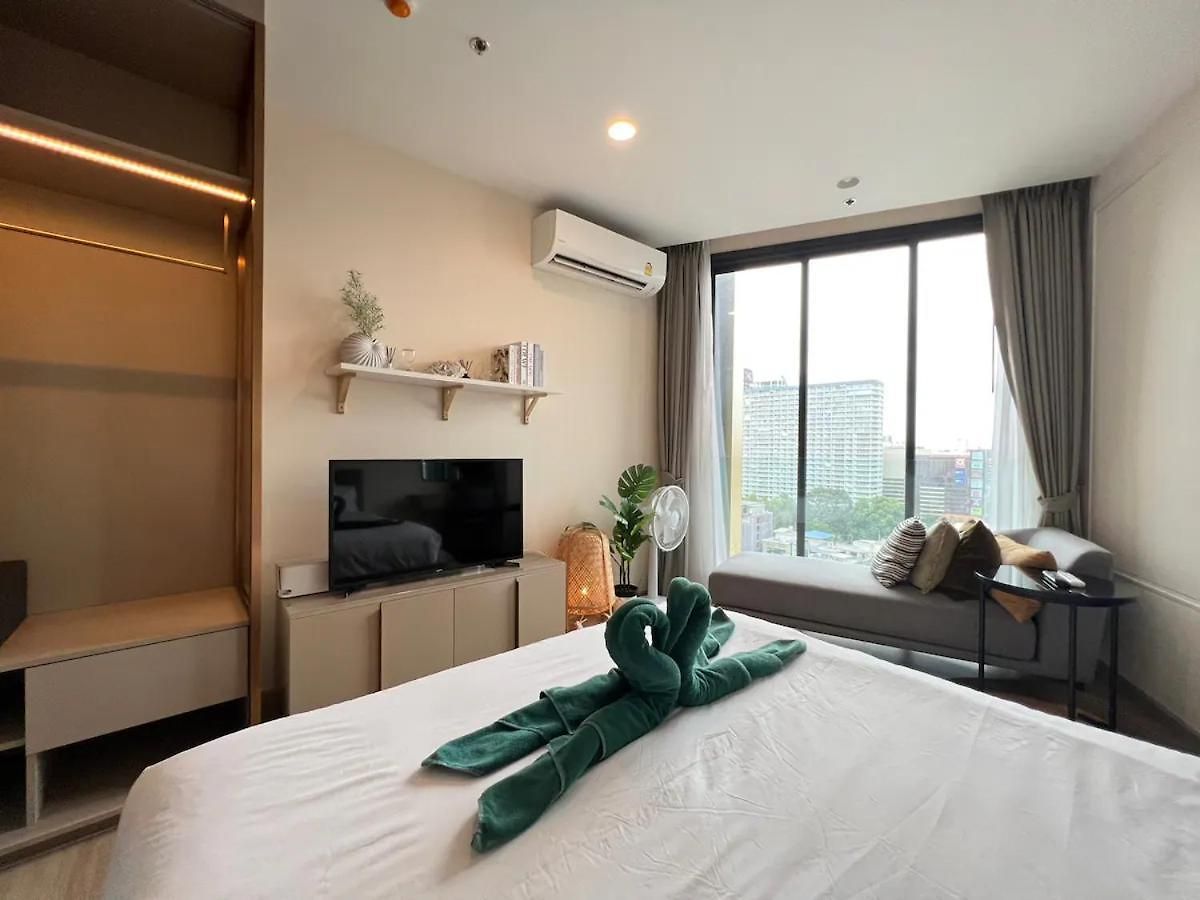 Downtown Chic Rooftop Pool #en26515 Apartment Pattaya