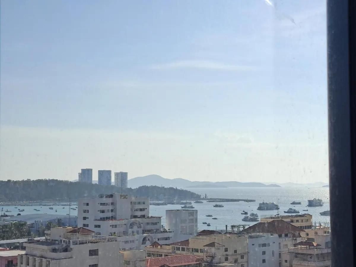 Downtown Chic Rooftop Pool #es26215 อพาร์ทเม้น