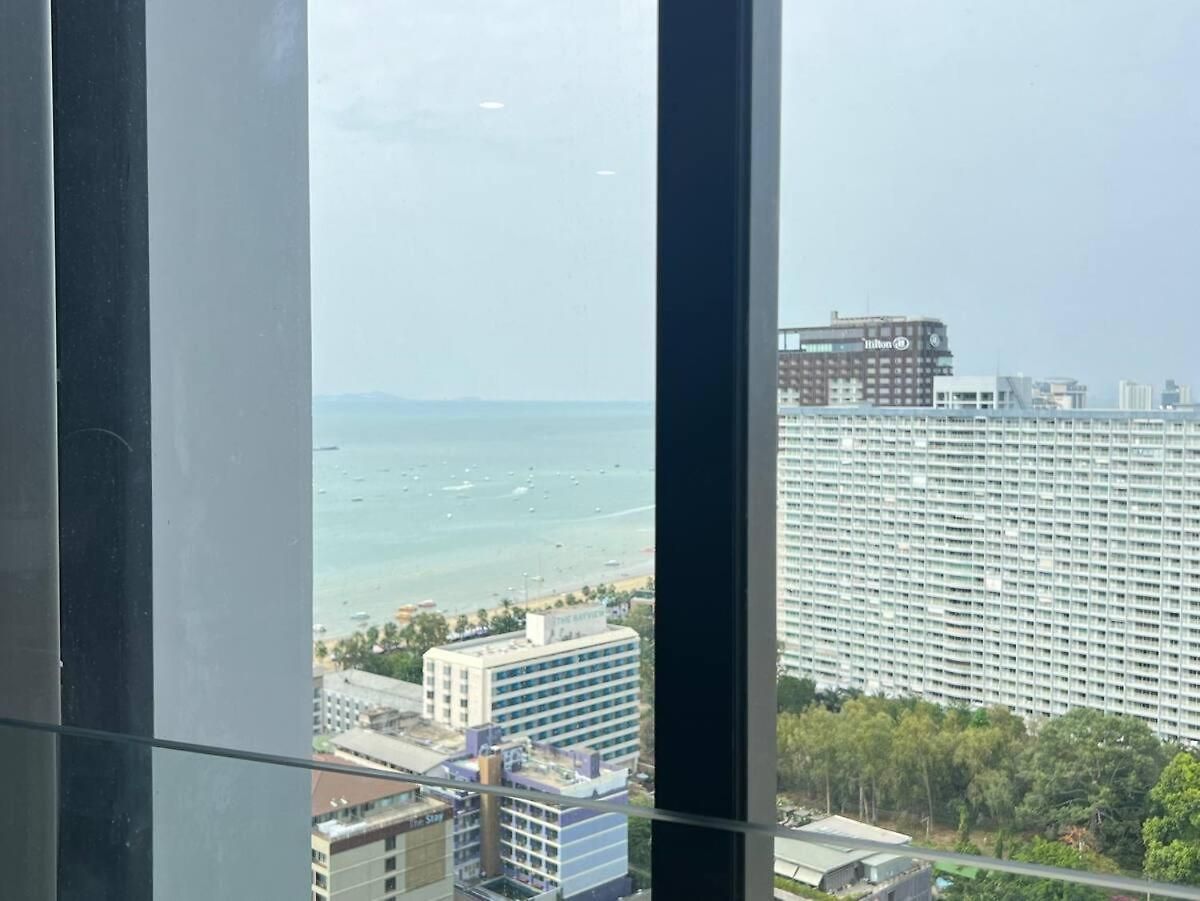 อพาร์ทเม้น Downtown Chic High Floor& Seaview #es54727 Pattaya