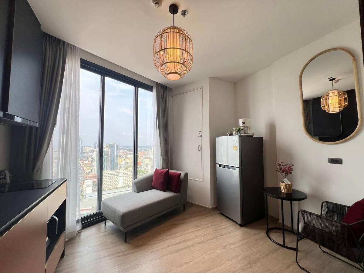อพาร์ทเม้น Downtown Chic High Floor& Seaview #es54727 *
