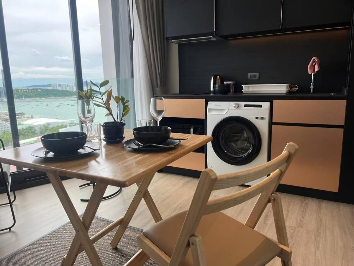 อพาร์ทเม้น Downtown Chic High Floor& Seaview #es54727 Pattaya