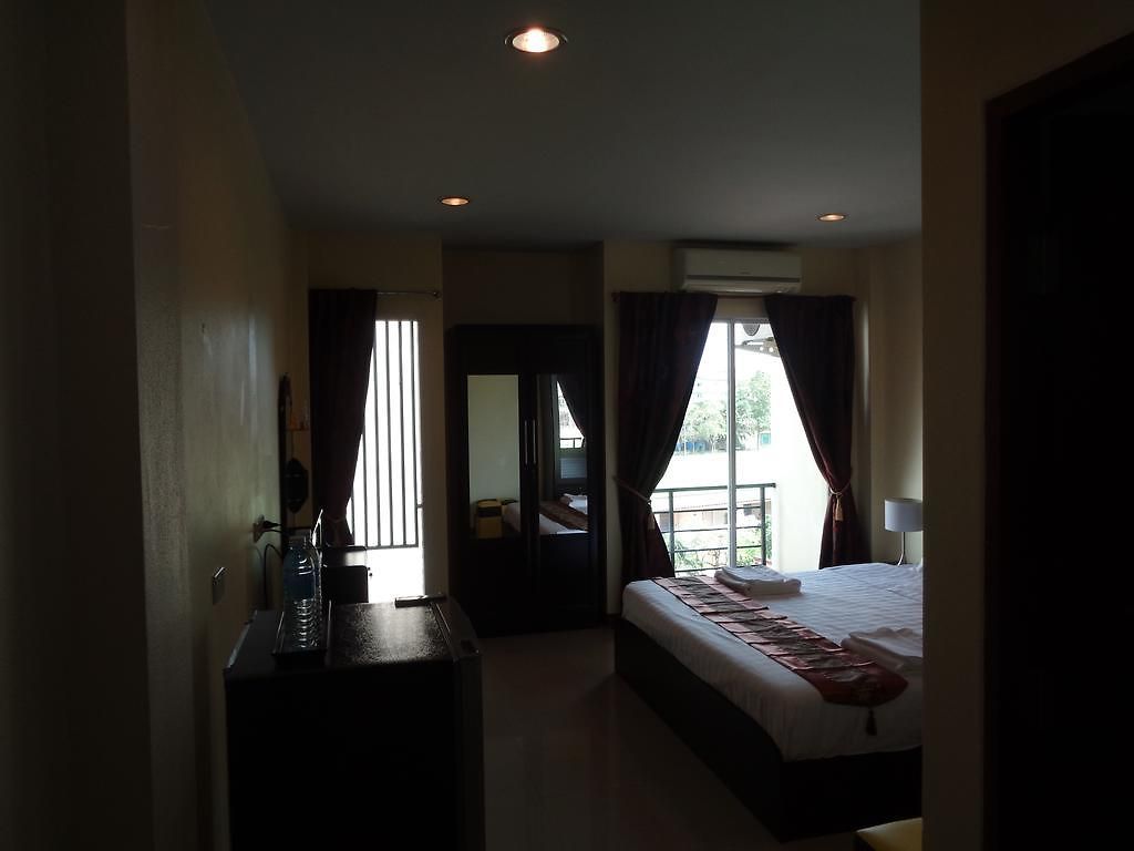 บ้านพัก Tuy Knight Pattaya