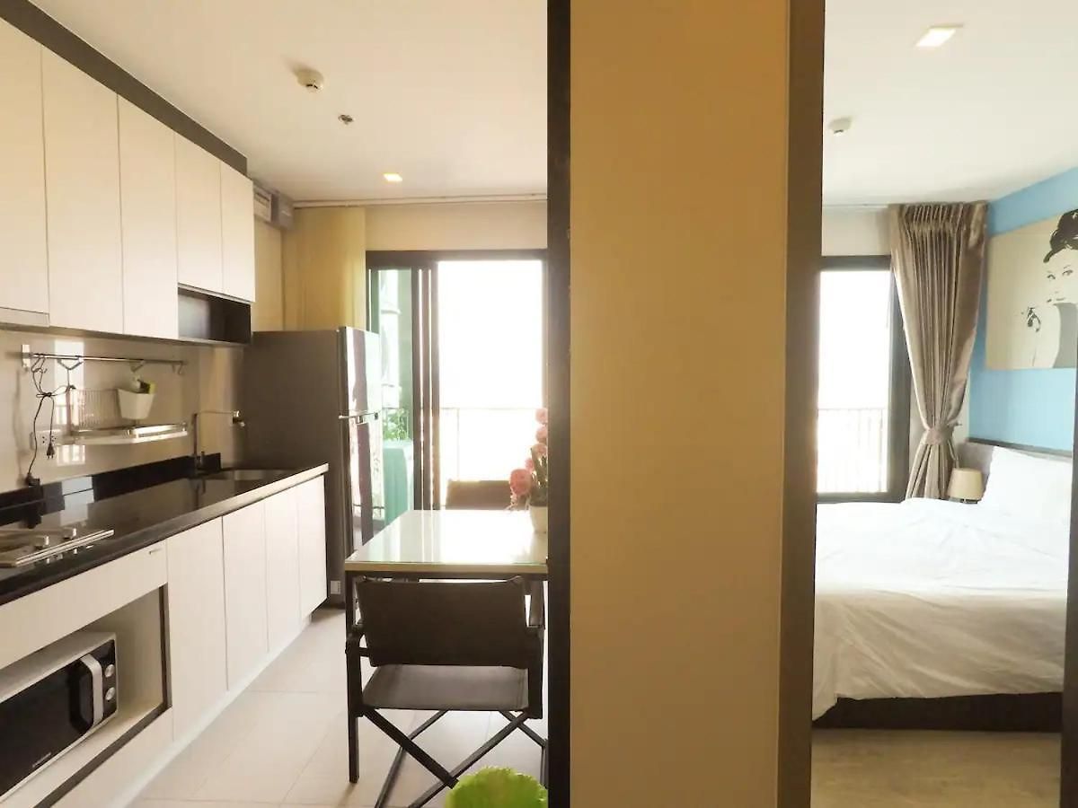 Downtown Ocean View Lux Big Balcony #tb10552 อพาร์ทเม้น Pattaya