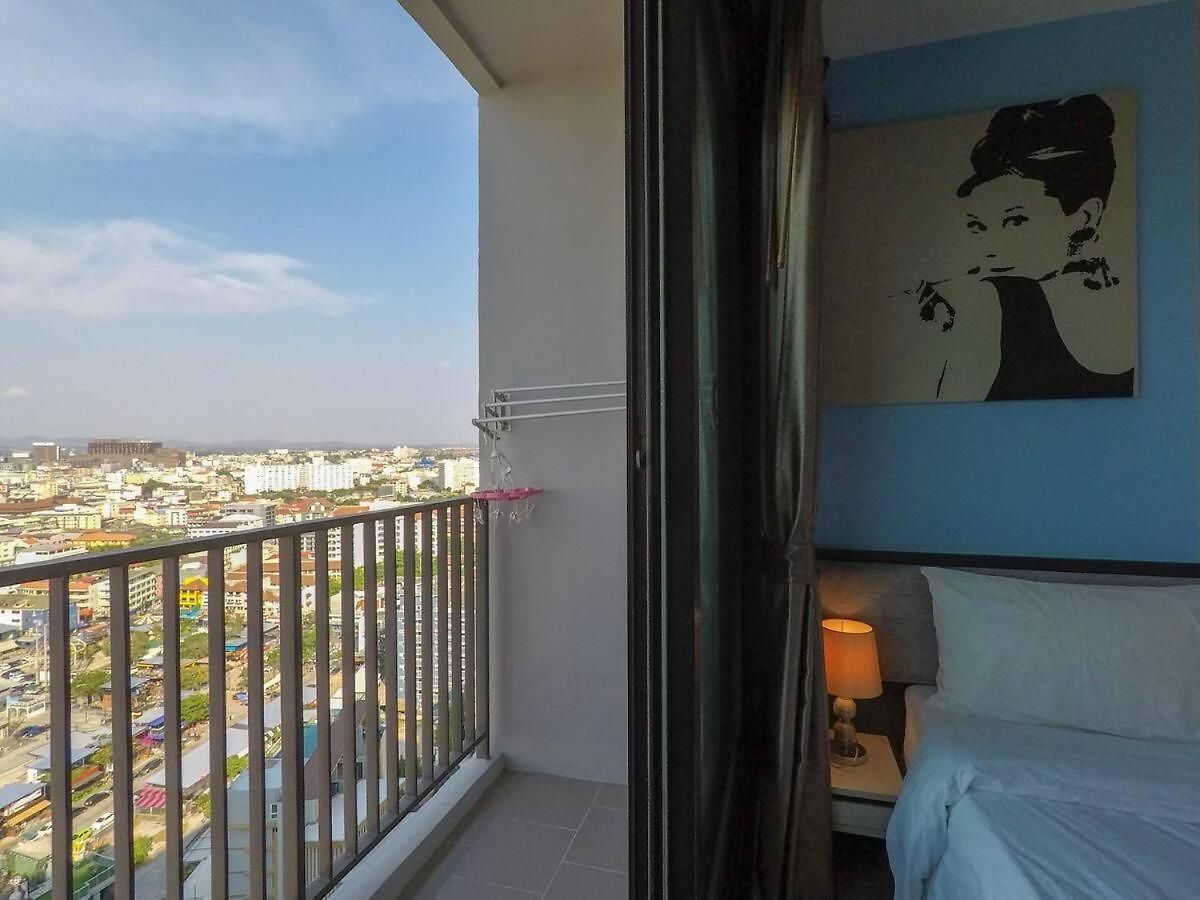 อพาร์ทเม้น Downtown Ocean View Lux Big Balcony #tb10552