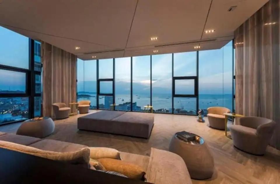 Downtown Lux Fun Rooftop Pool #tb10412