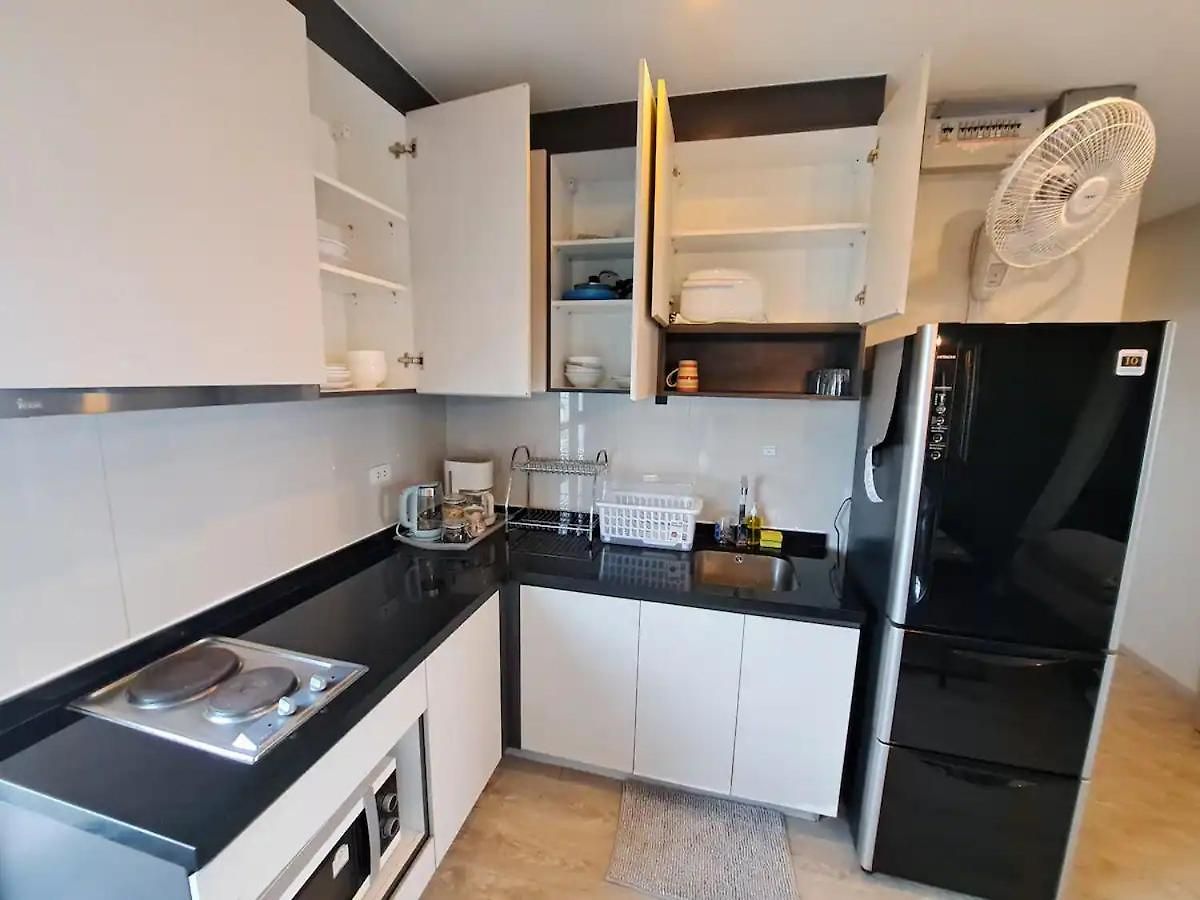 Downtown 2bdrm 2bath Sea View Base #tbb946 อพาร์ทเม้น