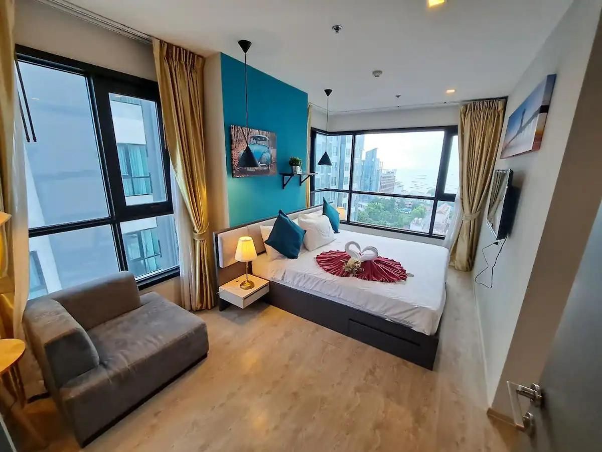 อพาร์ทเม้น Downtown 2bdrm 2bath Sea View Base #tbb946