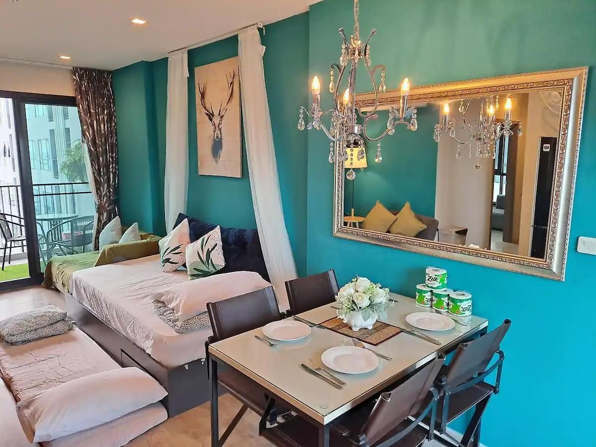 อพาร์ทเม้น Downtown 2bdrm 2bath Sea View Base #tbb946
