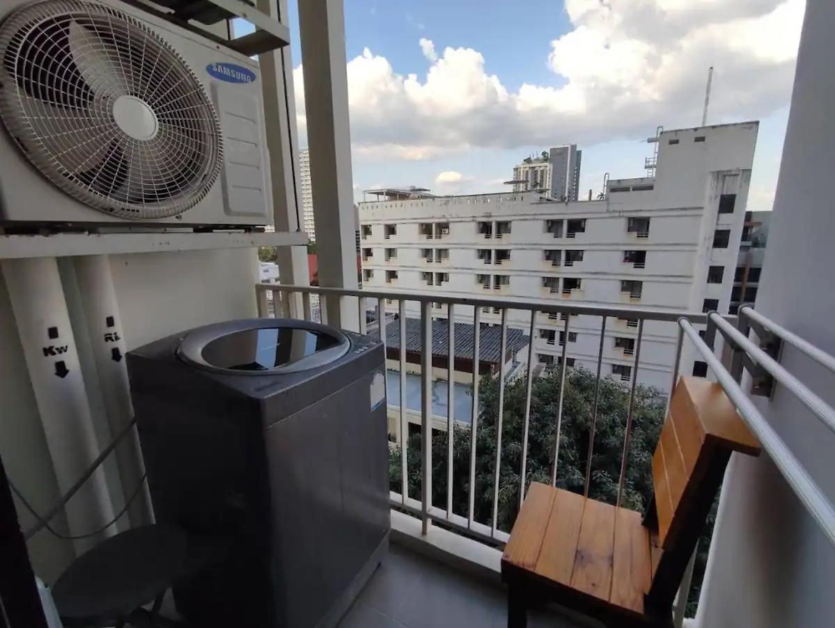 อพาร์ทเม้น Downtown Lux Fun Rooftop Pool #tb7298