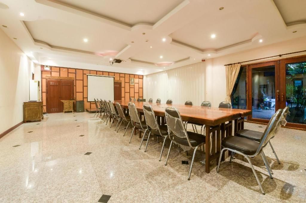 โรงแรม Oyo 324 Deedan