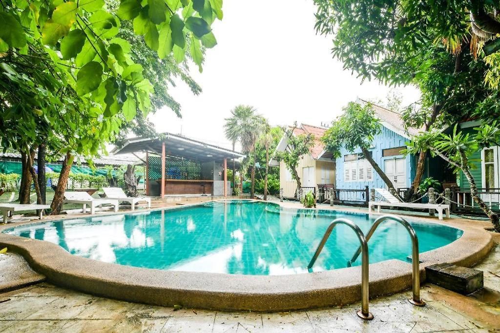 Oyo 324 Deedan โรงแรม Pattaya