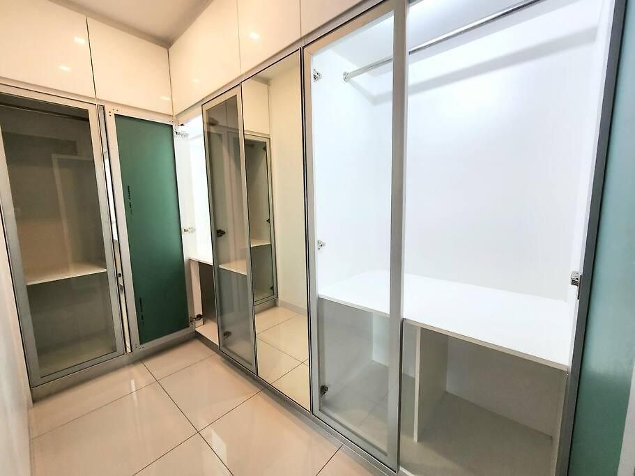 อพาร์ทเม้น Center With Two Bedroom & Two Bathroom *
