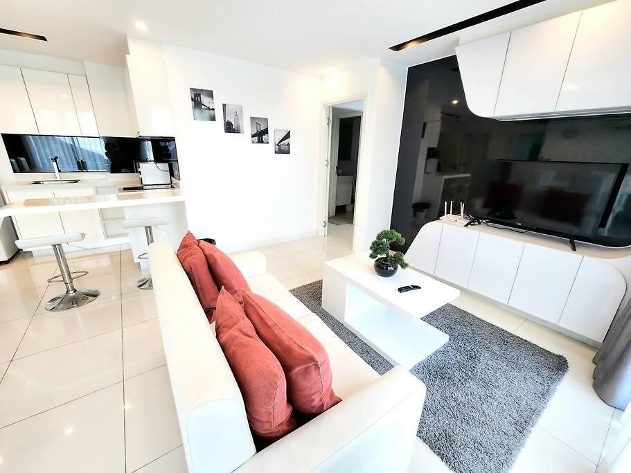 อพาร์ทเม้น Center With Two Bedroom & Two Bathroom Pattaya