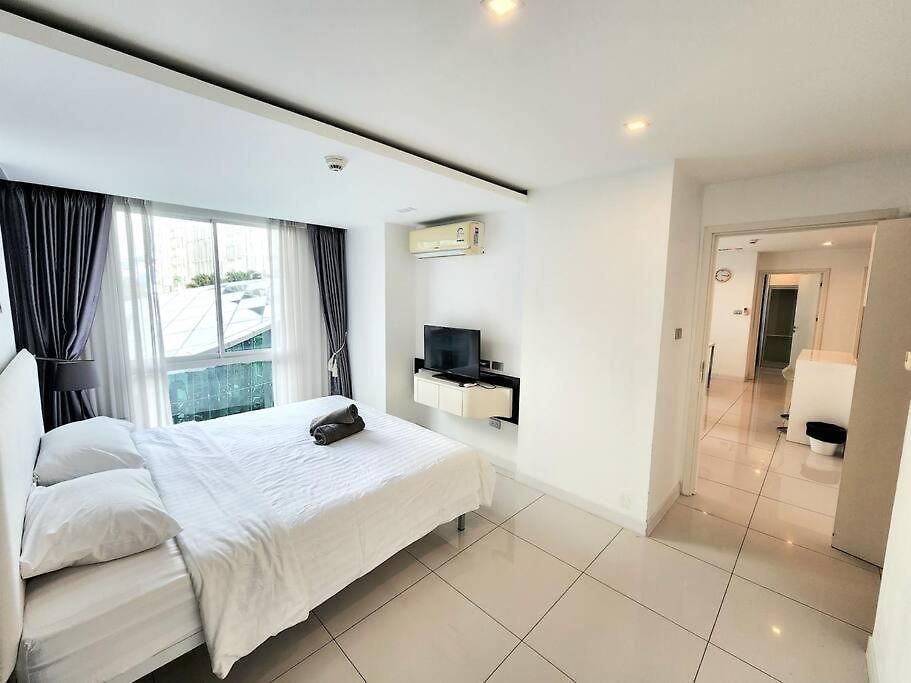 อพาร์ทเม้น Center With Two Bedroom & Two Bathroom Pattaya