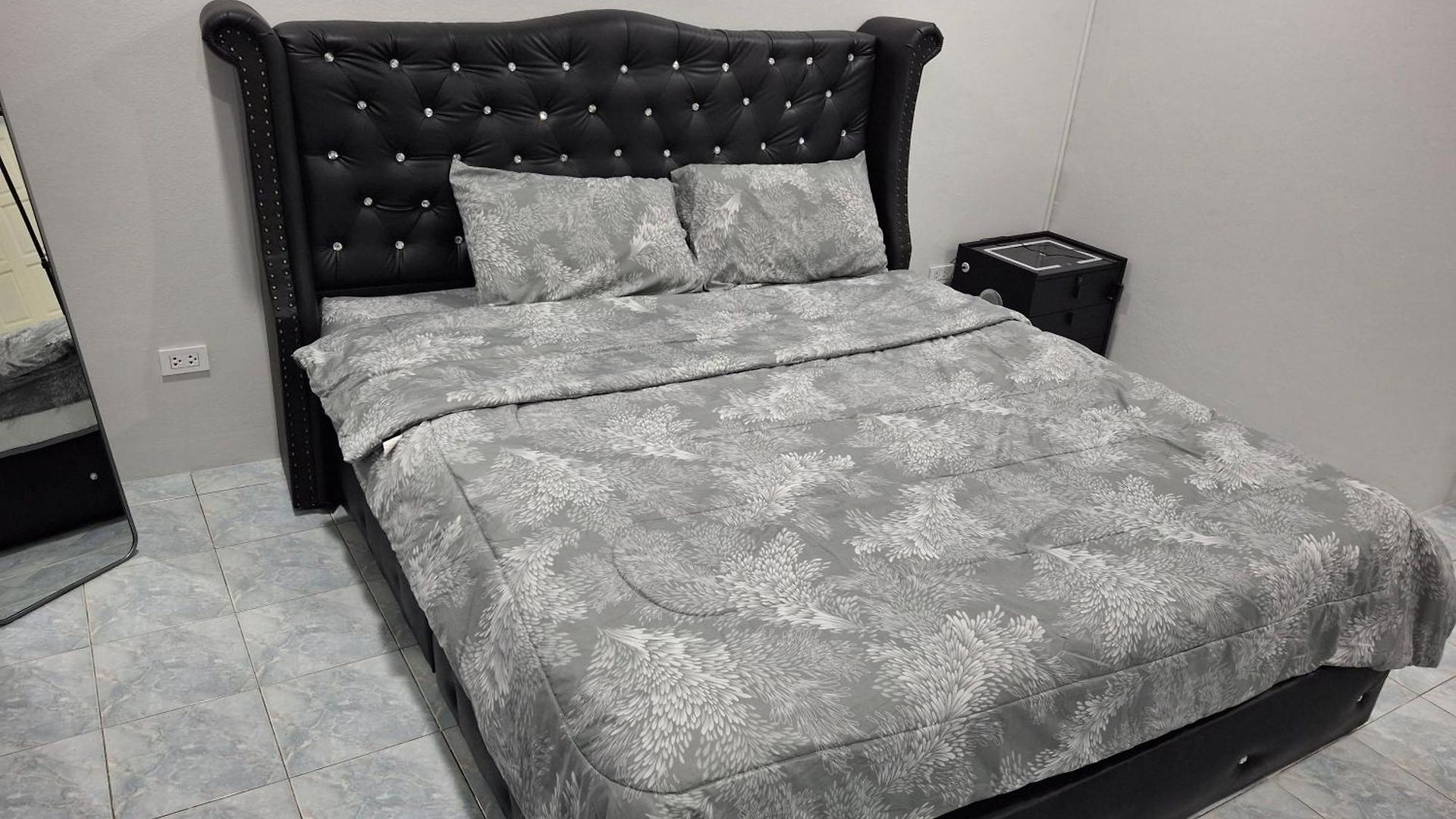 Traveller's Rest Sports Bar Guest house Pattaya