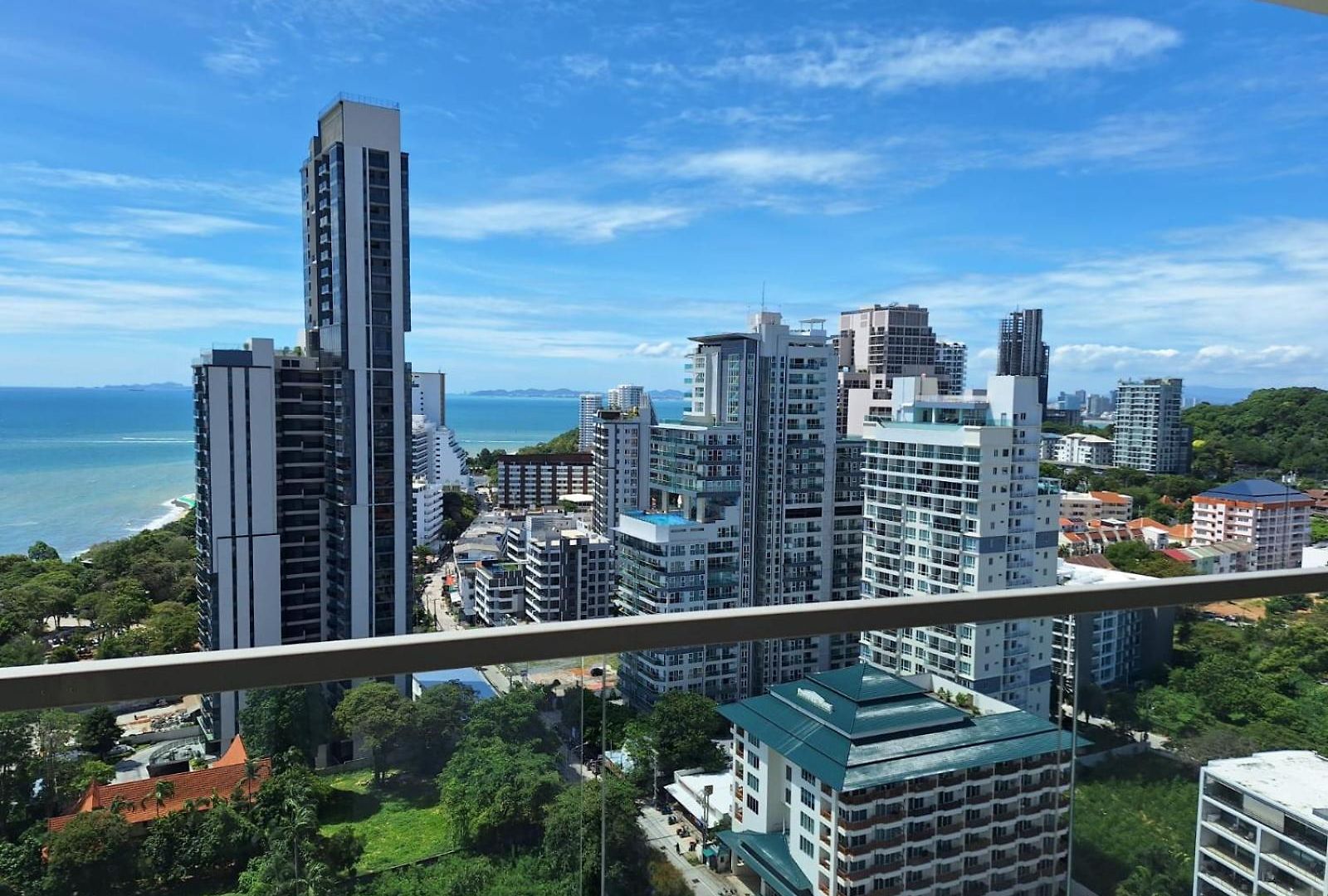 The Peak Towers Sea View อพาร์ทเม้น *