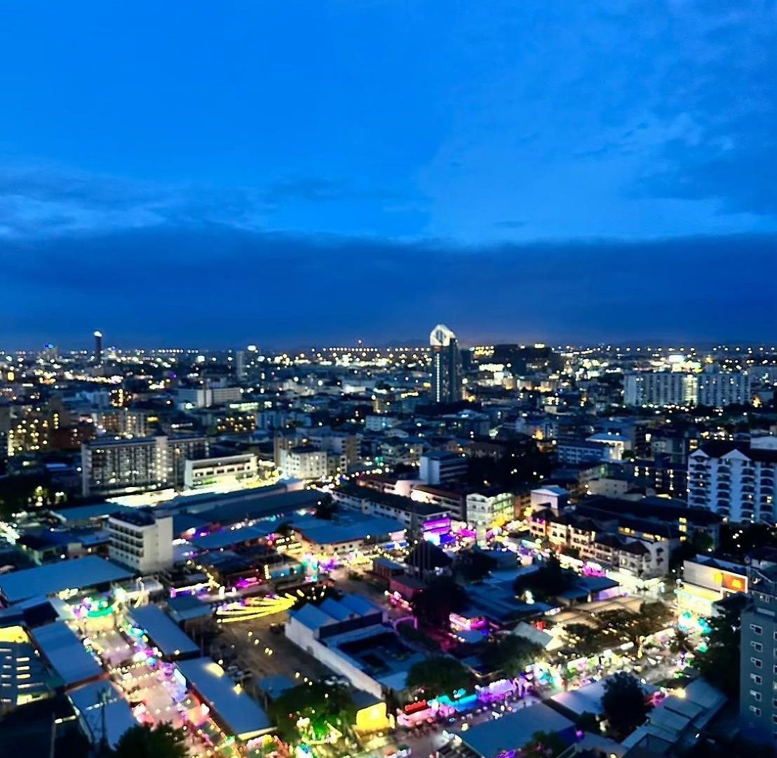 The Base อพาร์ทเม้น Pattaya