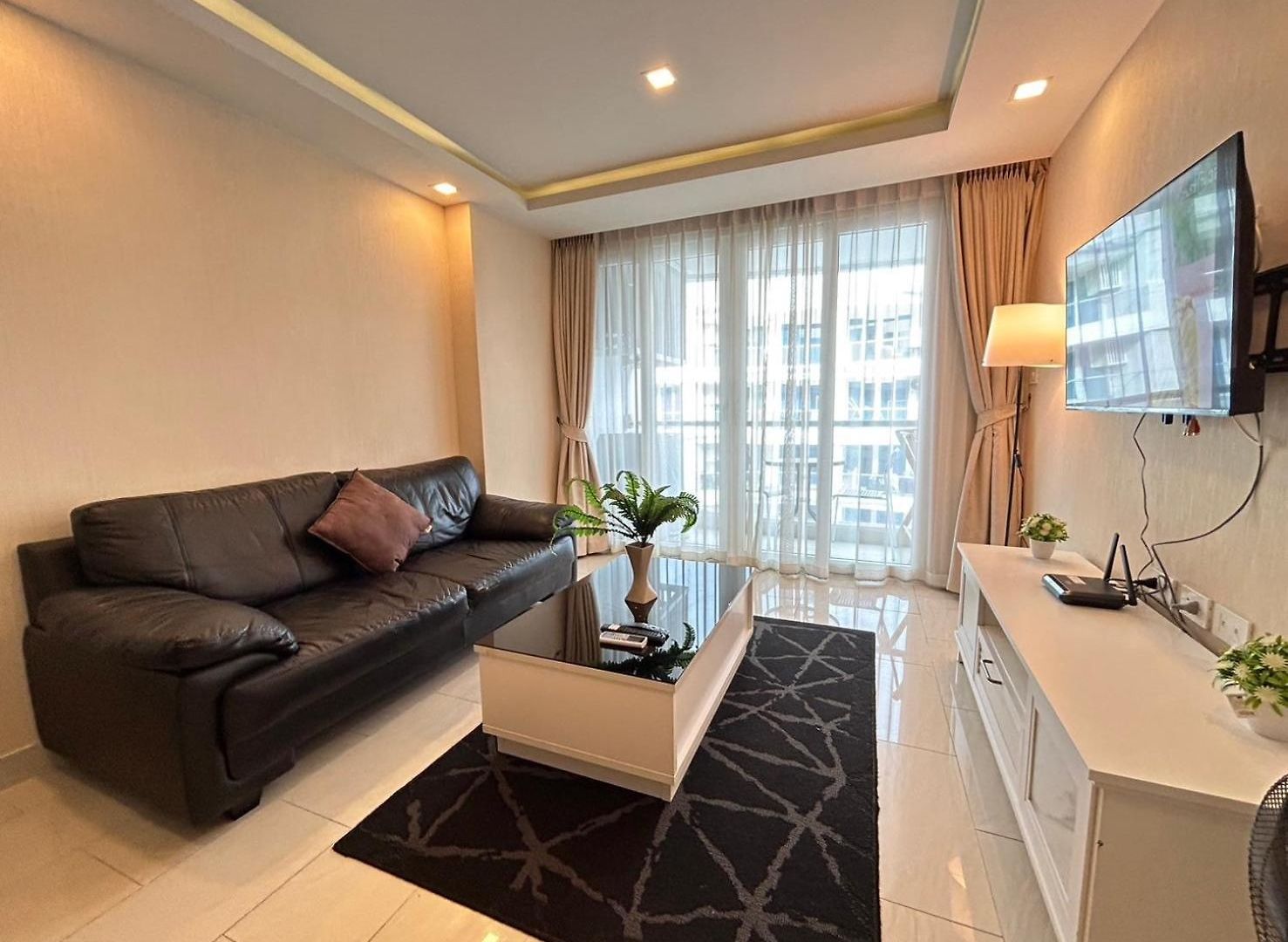 Apartment Grand Avenue *