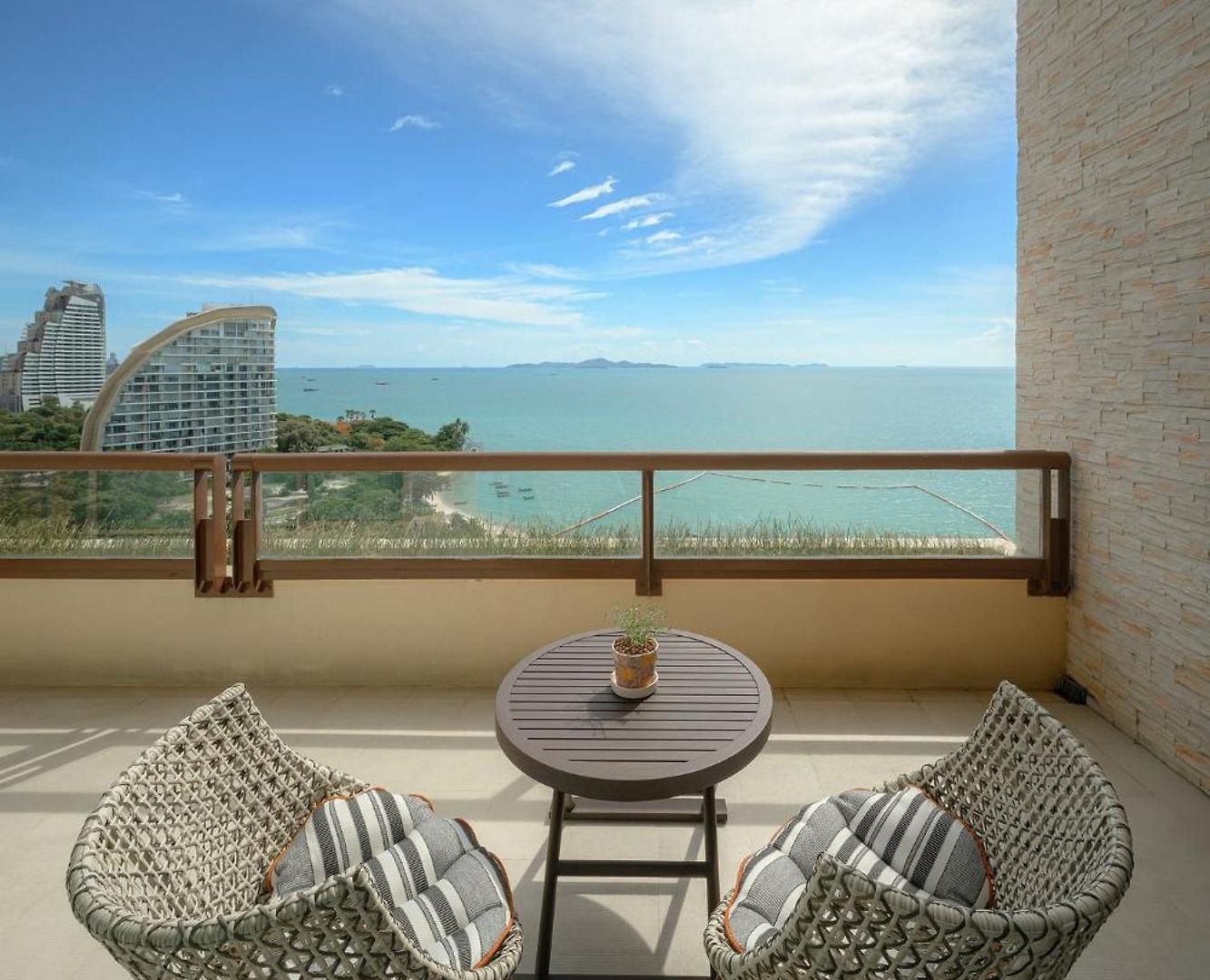 Centara Grand Mirage รีสอร์ท 5*