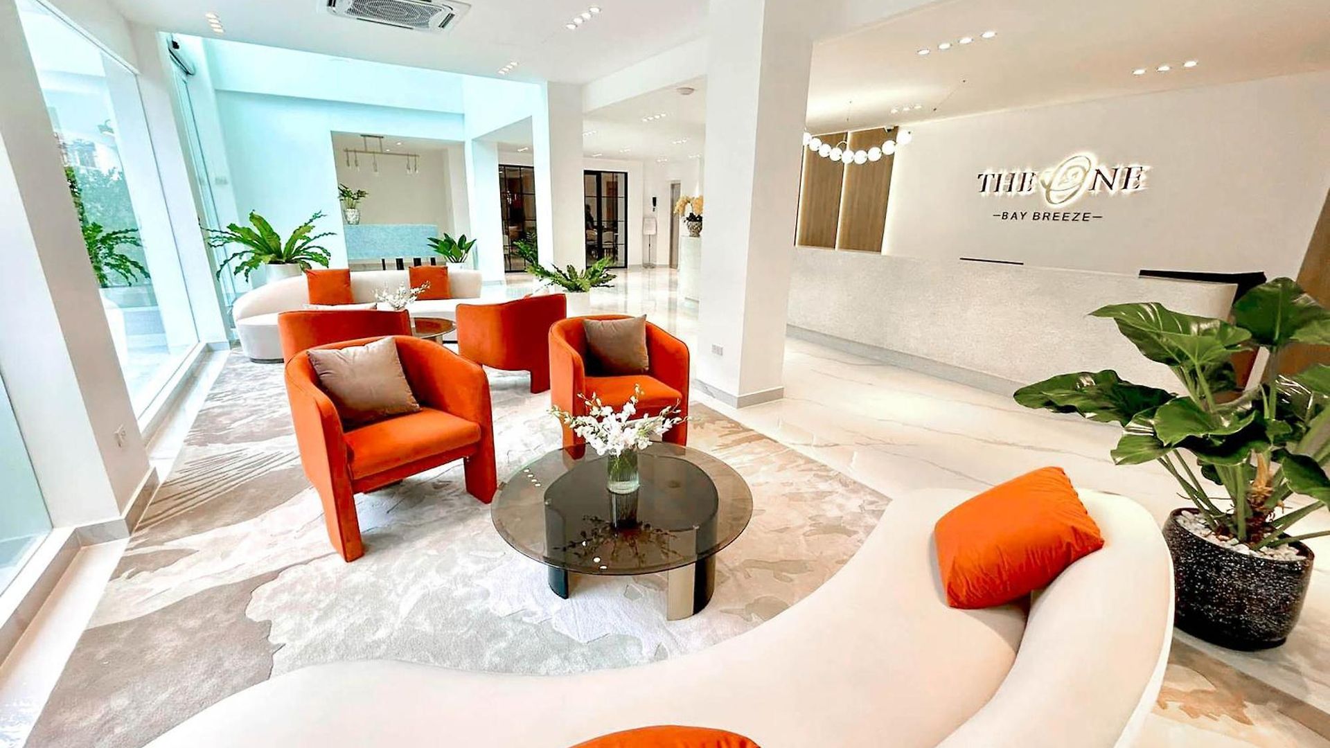 The One Bay Breeze Hotel