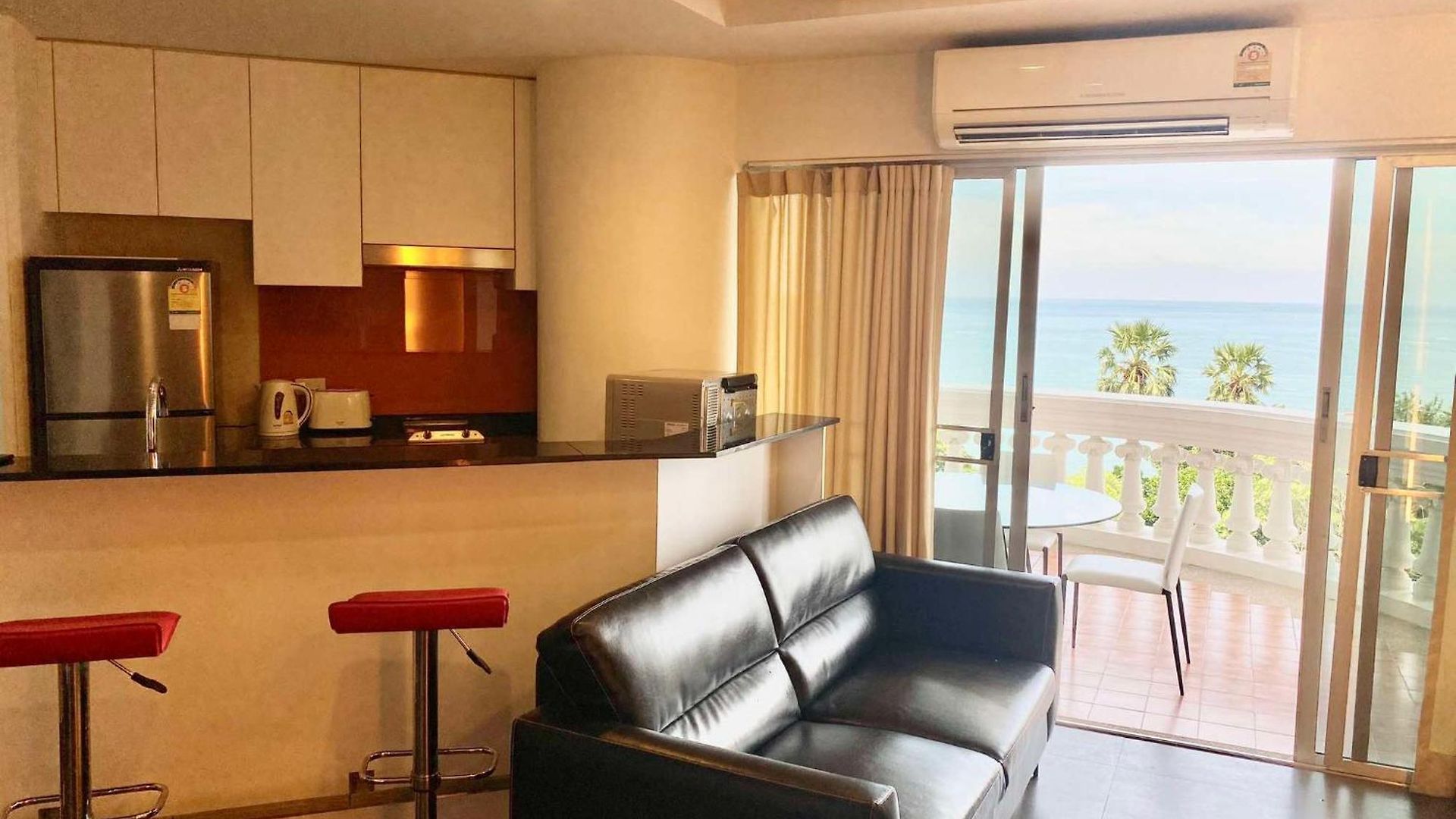 Sky Sea View Apartment *