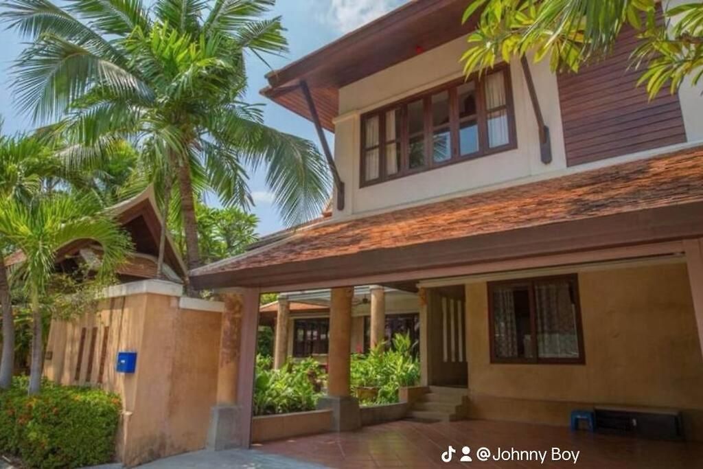 Luxury 5br Pool Pattaya-family & Friends Fun Escape-bbq, Pool Table *