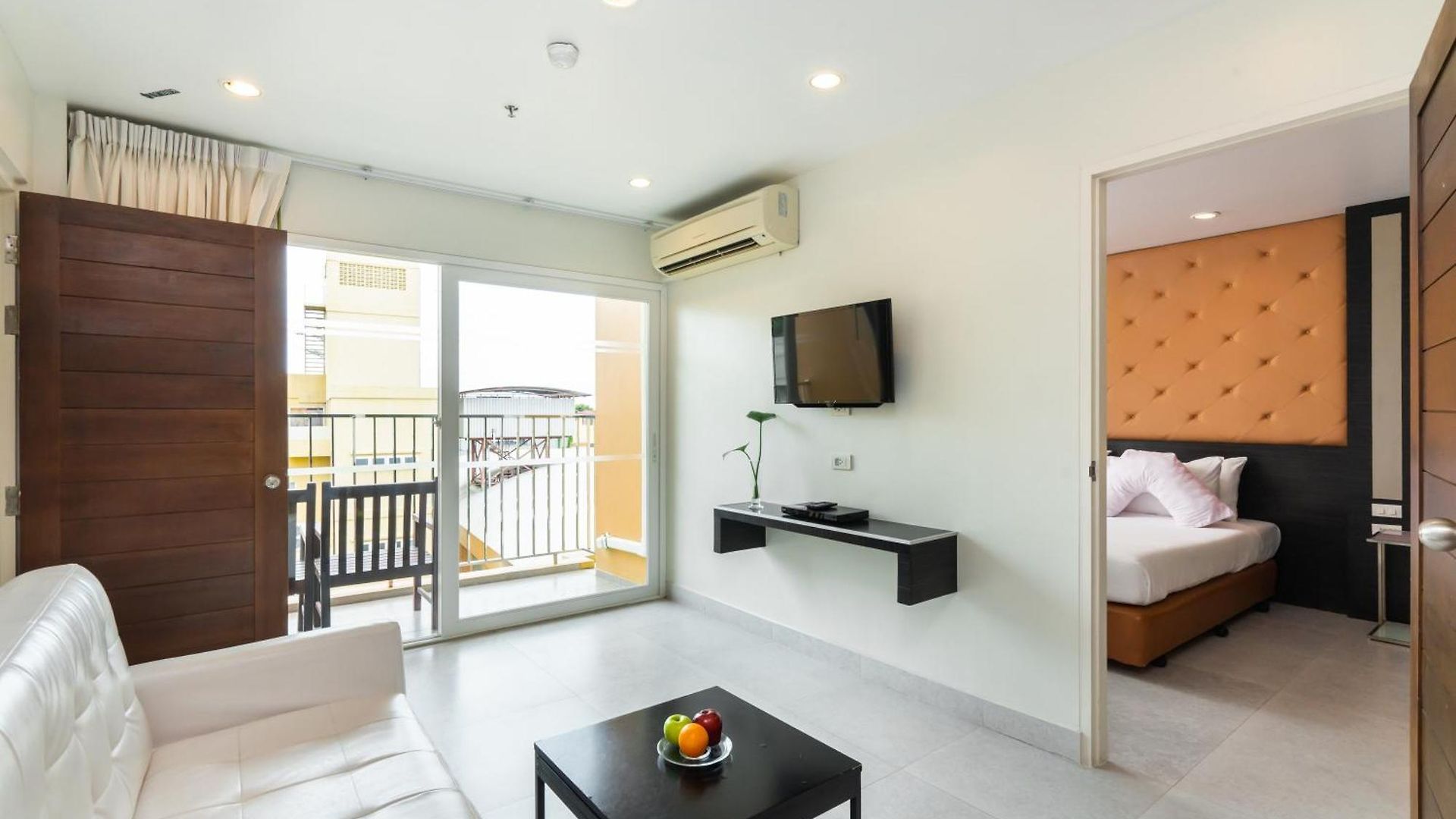 โรงแรมแกรนด์ เบลลา 4*