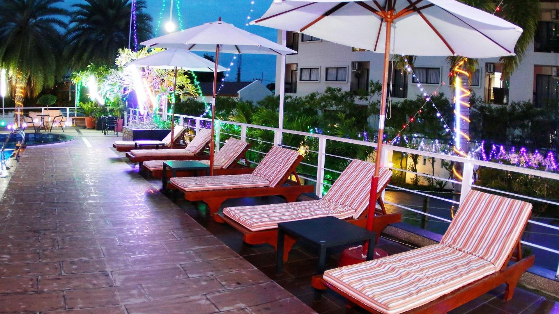 Arthitaya Nature & Lakkhana Poolside Hotel Pattaya