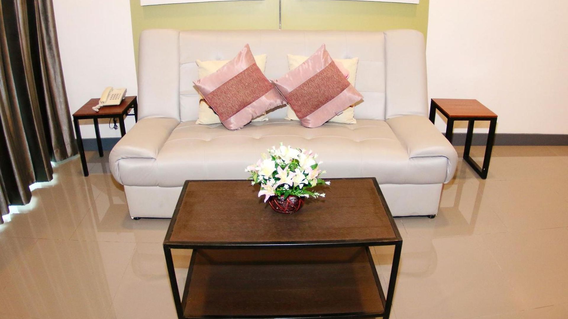 Hotel Arthitaya Nature & Lakkhana Poolside